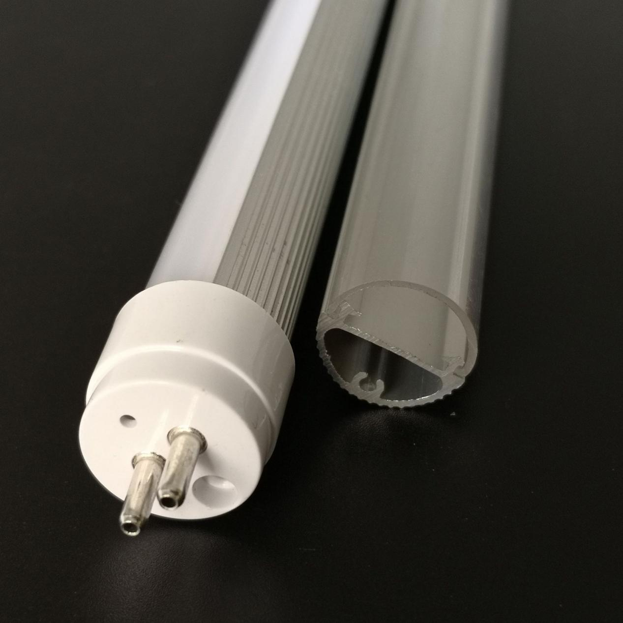 LED-toru korpuse tooraine ja valguse läbilaskvus